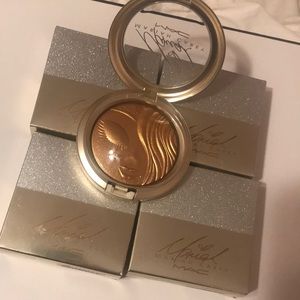 MACxMariahCarey extra dimension skin finish